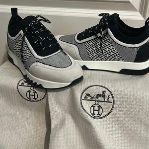 Hermes “addict” Sneaker women size 37 1/2 EU